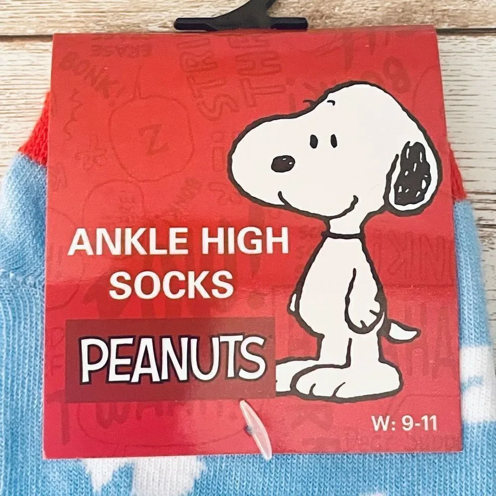 NWT Gorgeous 3 Pack Sz 9-11 Snoopy, scooby Doo, Duffy Duck Ankle High Socks